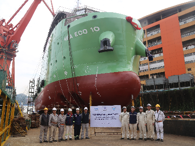 決戰(zhàn)四季度丨東南造船69.8米維護(hù)工作船（MW640-4）順利下水